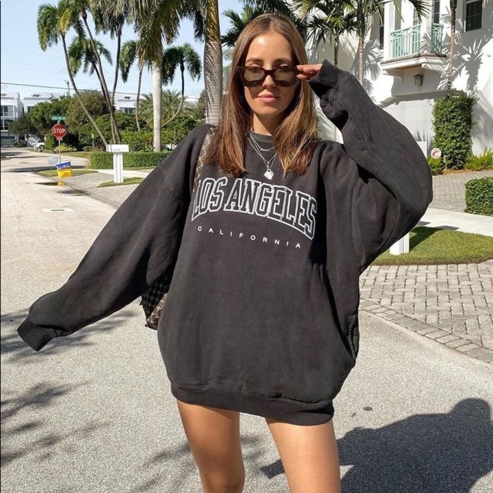 ✰ brandy melville mystery bundle!! ✰ - Picture 4 of 8